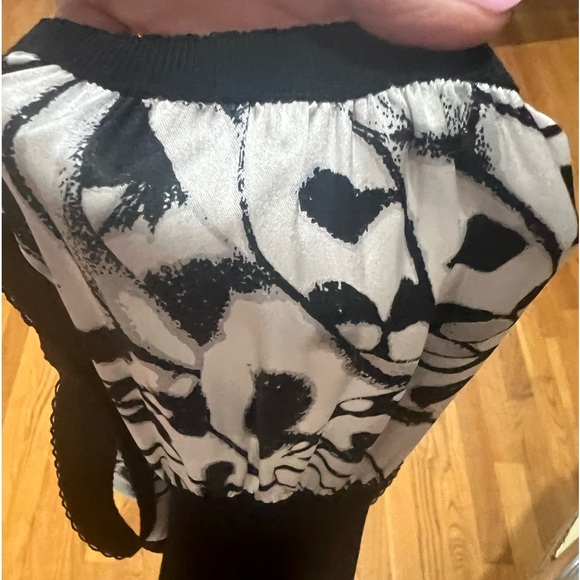 Bebe black and white camisole top with ribbed bottom and silk bust - Picture 4 of 15